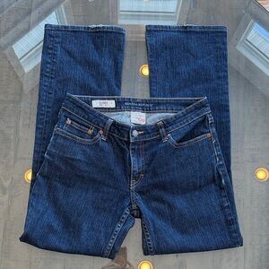 Banana Republic Women's Blue Boot Cut Jeans. Size 6. Inseam 30 in. Stretch